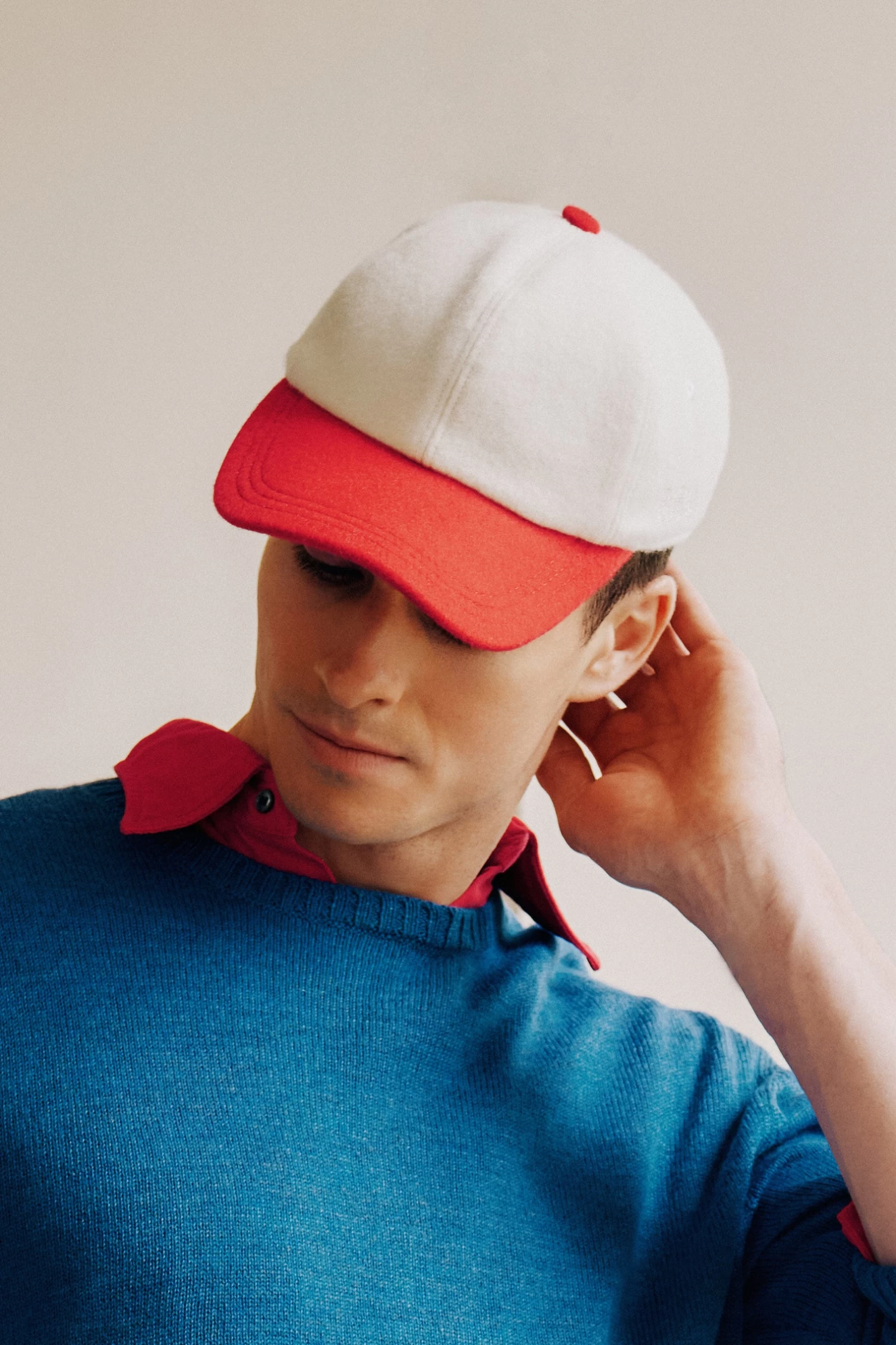 Adjustable Two-Tone Cashmere Baseball Cap 2 Adjustable Two-Tone Cashmere Baseball Cap - Image 2