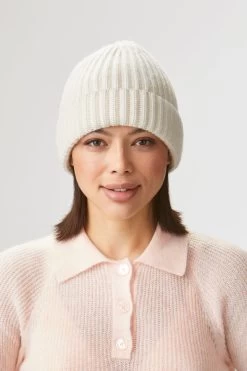 Rannoch Cream Cashmere Beanie -Hat Couture Shop RANNOCH CREAM CASHMERE BEANIE EDITED 2