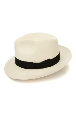 Superfino Montecristi Panama 6 Superfino Montecristi Panama -Hat Couture Shop SUPERFINO MONTECRISTI PANAMA Product Shot 2